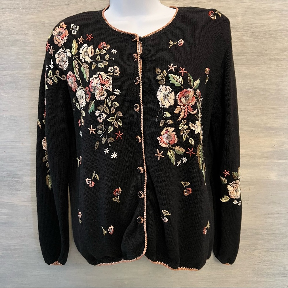 Vintage Heirloom Collectibles Black Floral Embroidered Cardigan Sweater Small GC